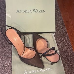 Andrea Wazen black pumps